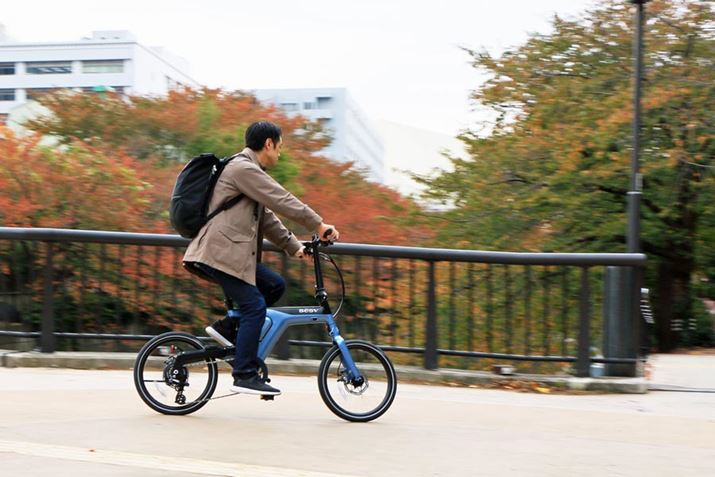 ׂʉ̂ꏊ𑖂ĂAKɂȂAՌŃnh삪sɂȂ邱ƂȂ