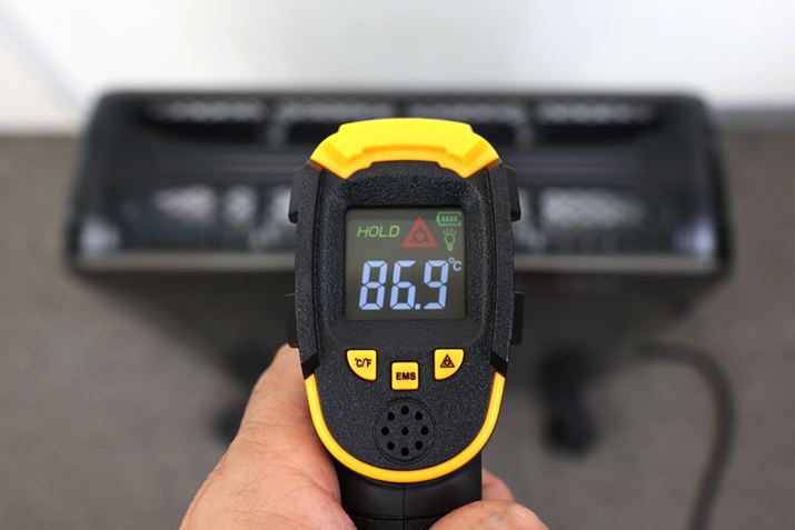 ۂA㕔̉x86.9ƂȂ荂Ȃ̂ŐGĂ̓_