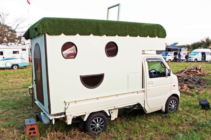 A΂Ă̂悤ɔzuĂBlHł~ꂽɂ́Aԓ̓V邱Ƃ\