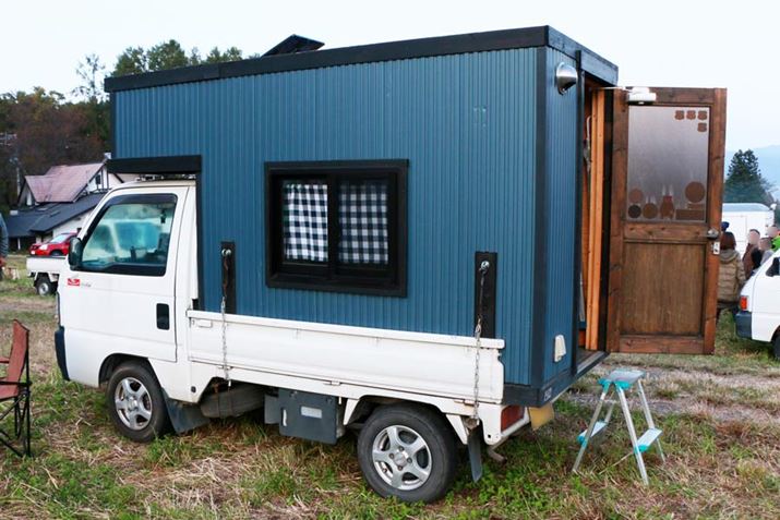 ό󐫂̍ނ̗pƂŉJȂƂBׂĂ؍ނōydオ邻