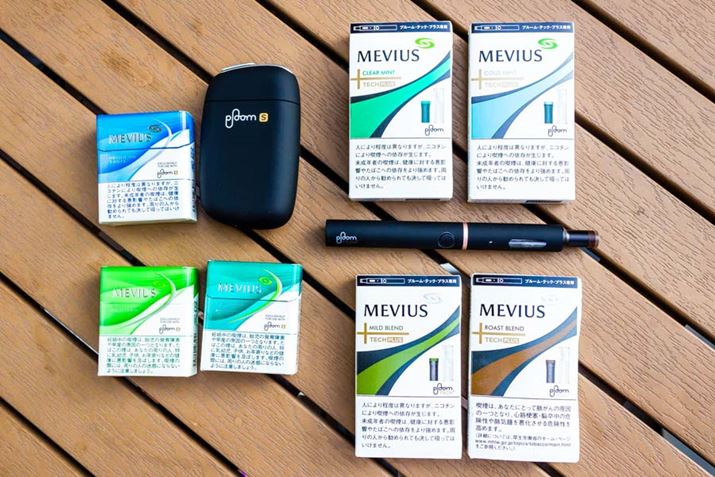 �u�v���[���v�V���[�Y��3�f�o�C�X�̃��t�B���Ɍ݊����͂Ȃ��A���ꂼ���p�̂��̂̂ݎg�p�ł���