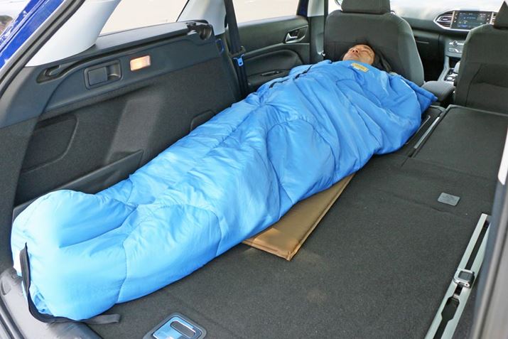 ɉɂȂɊƂAtbgȂ̂ŐQĂŒ̑̂ւ̕SȂ