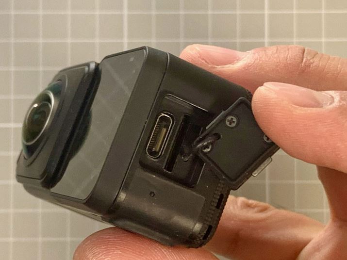 ڑC^[tFCXUSB Type-Ĉ݁BA_v^[gp΁A}CN͒[qƂĂgpł܂