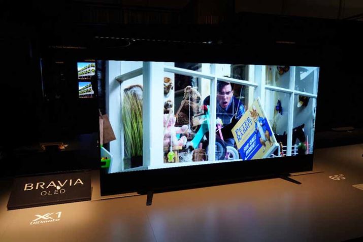 4KL@ELeruBRAVIA A8HvV[Y