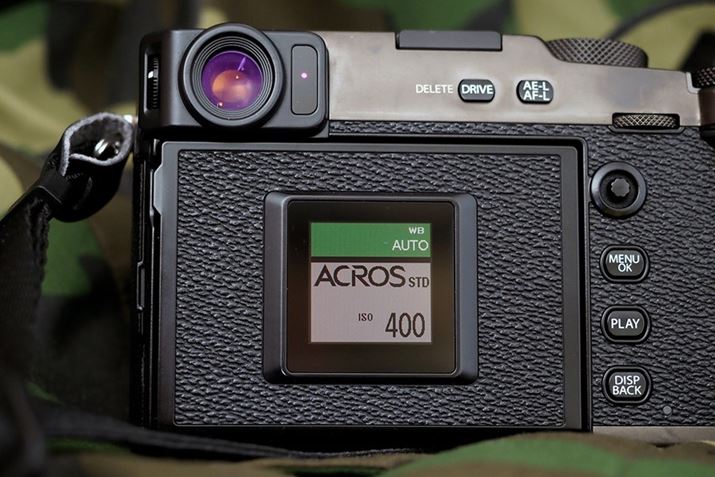 tB̃pbP[WfUCISOxƃzCgoXAtBV~[V\