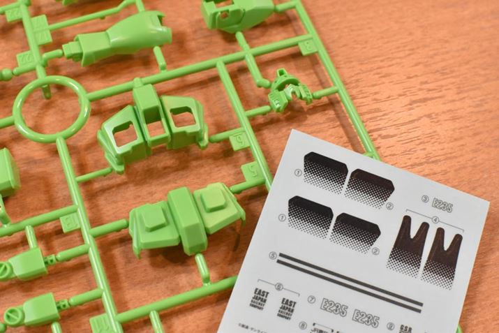 uE235v̓Iȃhbg̃Of[VfUCp[cp̃V[