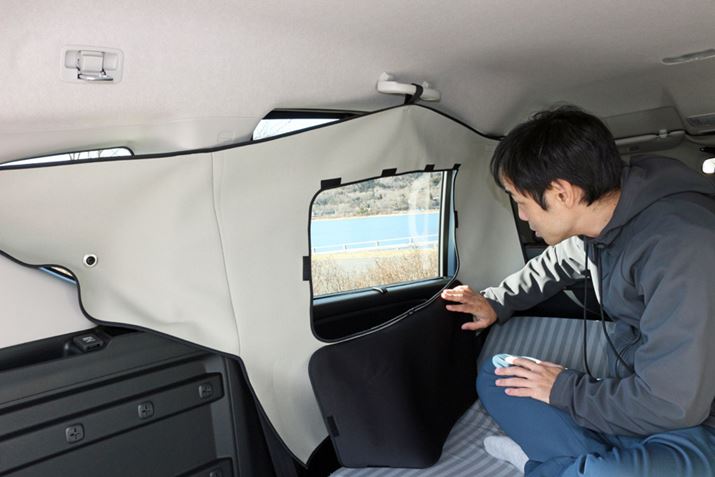 vCoV[VF[hɂ͖ʃt@Xi[ŌŒ肷鑋̂ŁAƊÔƂł