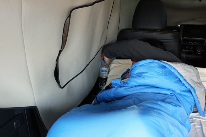 ڊo߂łɐ⋋BɃhNz_[̂ŁAݕQ]񂾂܂܎邱Ƃł