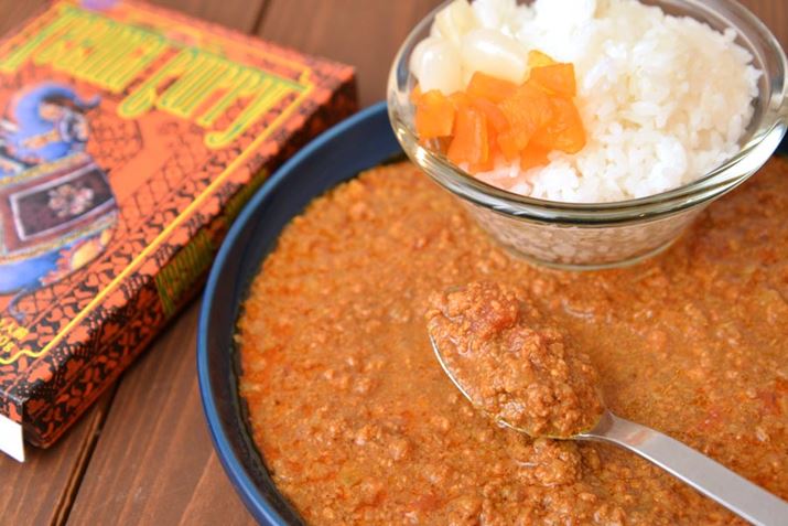 {؂̃E}݂AdȂ{fBōDoX