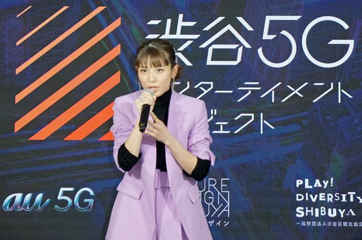 �a�J�斯�ł���A�a�J�����f�U�C���̃����o�[�ł���^�����g�̎�ΐ�Ă��񂪁A5G�̉\����M�������