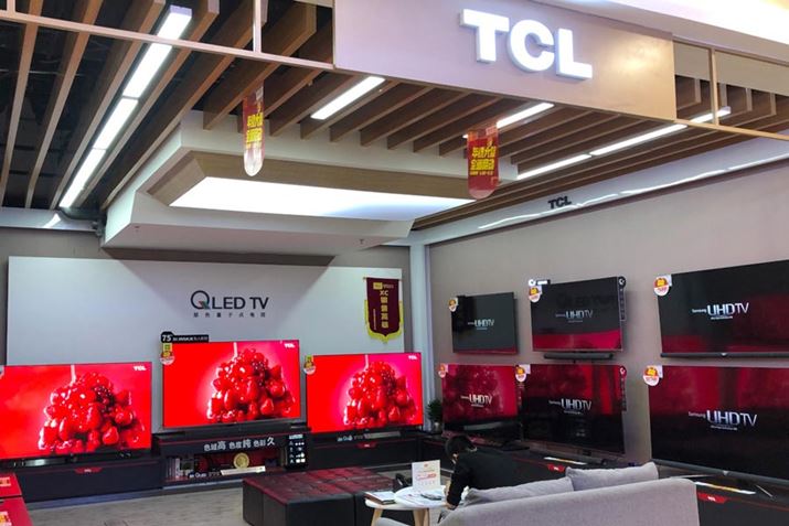 uQLED TVvXIɃAs[TCLiʐ^͒ł̃er̗lqj