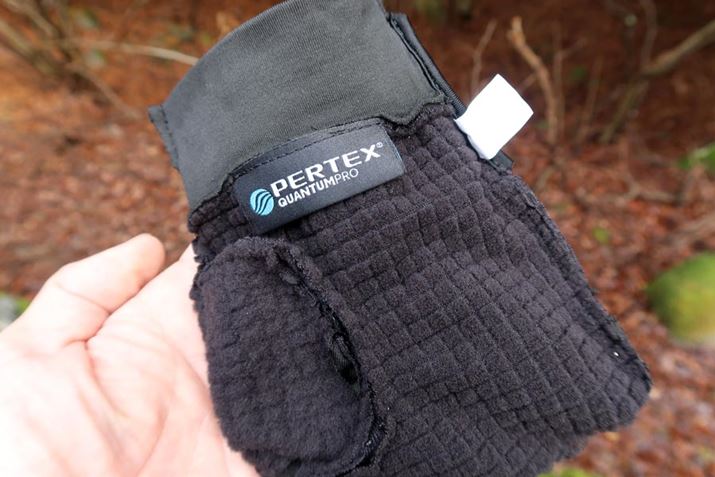 ʂɂ͊iq̋Nёfނ̗p邱ƂŁAzƕۉ͂߂Ă