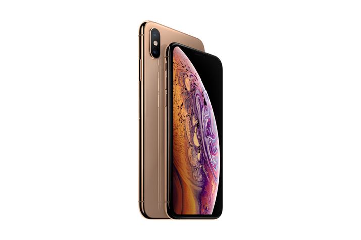 2018�N�ɓo�ꂵ���uiPhone XS�v�i�E�j�ƁuiPhone XS Max�v�i���j