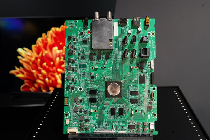 uM540XvV[YɓڂĂuOUGW CloudvB1`bv\ƂȂĂ