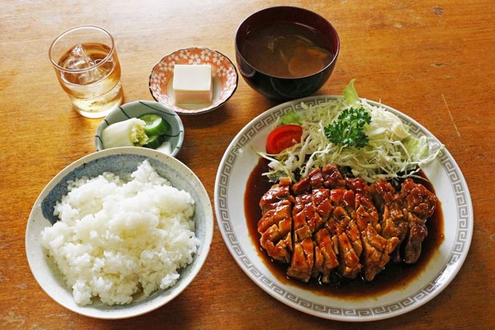 |[N\e[̂قA͂Ƃ݂`AЕAZbgƂȂĂ