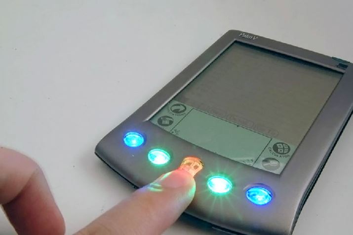 uPalm VvB{^ƁAdlɂȂĂ