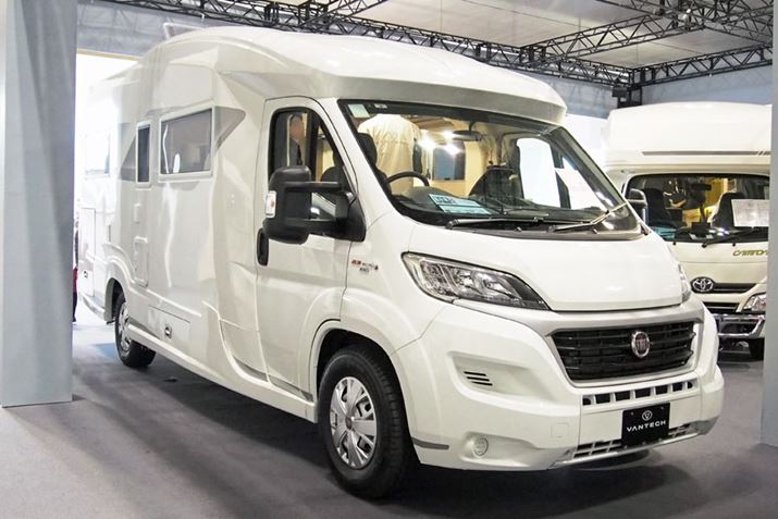 ԑ̃TCY6,700iSj×2,250iSj×2,750iSjmmŁAi1,400~iŕʁj