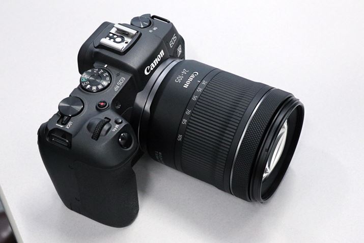 ^Eyʃ{fB́uRF24-105mm F4-7.1 IS STMvBĂ{fB́uEOS RPv