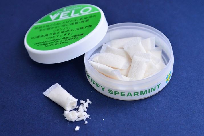 �p�E�`�̒��ɂ͔����p�E�_�[��̂��̂������Ă��܂��B�T���T���ł͂Ȃ��A���������Ƃ�