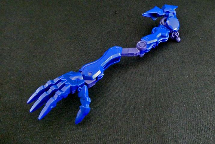 FςŁALk\̃M~bN̓[gU[̉EƓeł