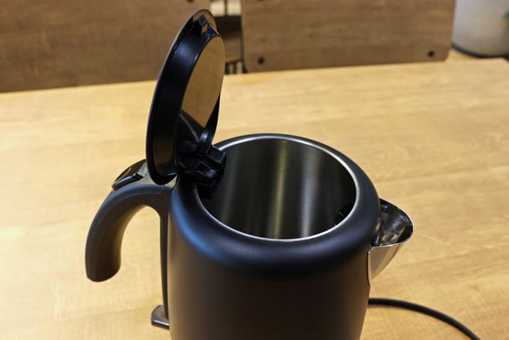 蓮ŉグƁAt^SJɂł܂B̏ԂłȂƐ𒍂Ȃ̂ŁAƎԂ