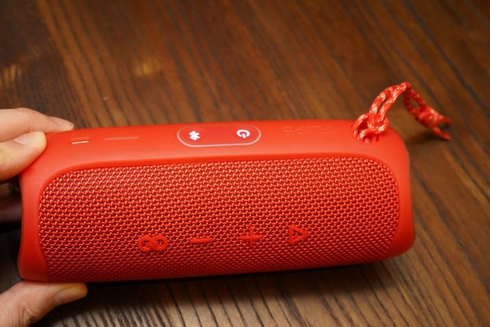 {̂͑ϐt@ubNƃo[̃^tlX݌v