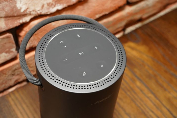 {̏㕔̃^b`암B}CN̕Ɏd܂Ă