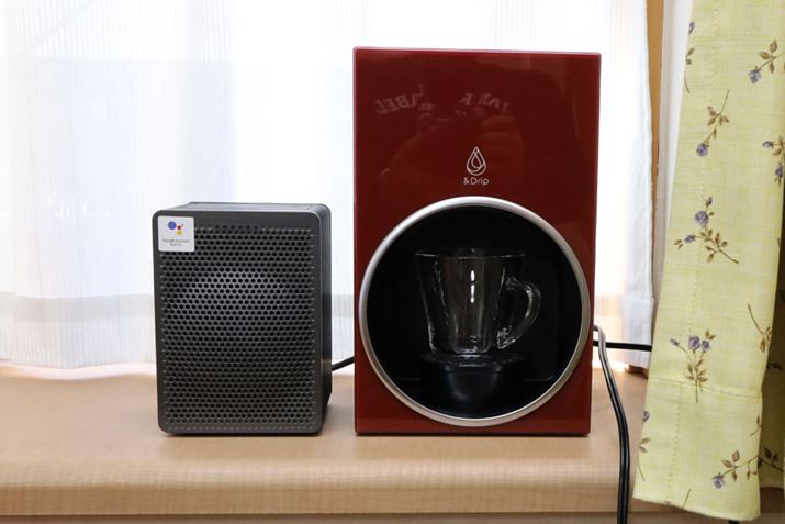 䂪Ƃ̏oXy[XɐݒuĂ݂ƂBX}[gXs[J[ƕׂĂâȂfUC