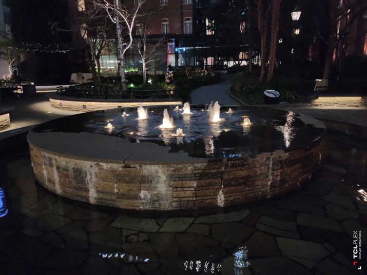 ��̕����B�S�ʂɈÂ��̂͊m�������A����̈�ۂɂ͋߂�