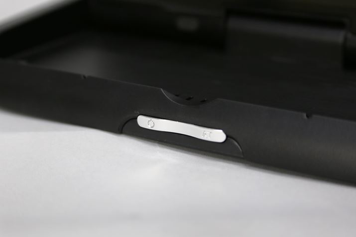 {̑OʂɂVo[̃{^́AEt́uJ{^vŁAud{^vł