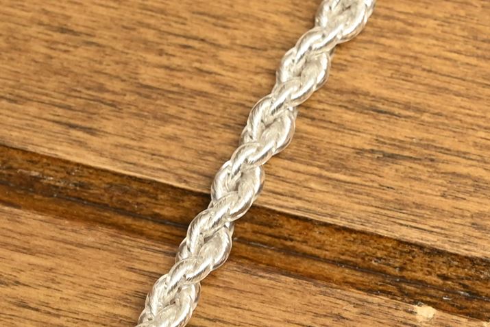 72{̍xOFĈe18{ɂ܂Ƃ߂4c\Silver Plated OFCP[u