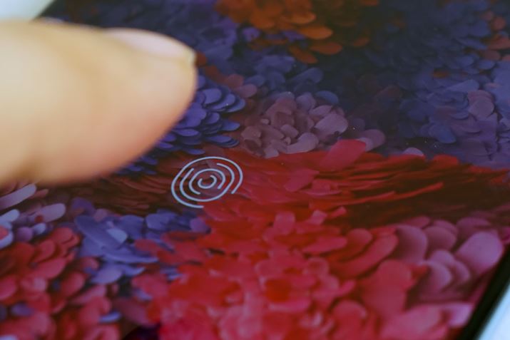 uGalaxy Note 10+vƓAfBXvCwF؂̗p