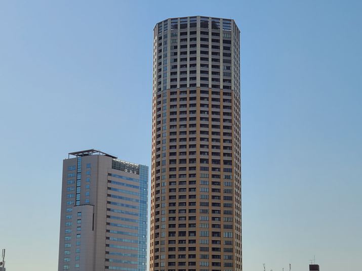 \}]JŎBeB80mmɋ߂œ_̂߁Awr̍וnbLʂ悤ɂȂ