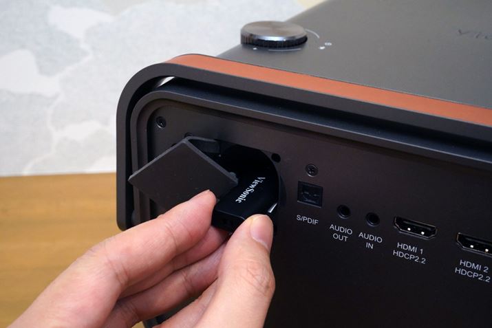 Wi-Fi͕tUSBhOgp`B܂܊W܂̂Ŏ