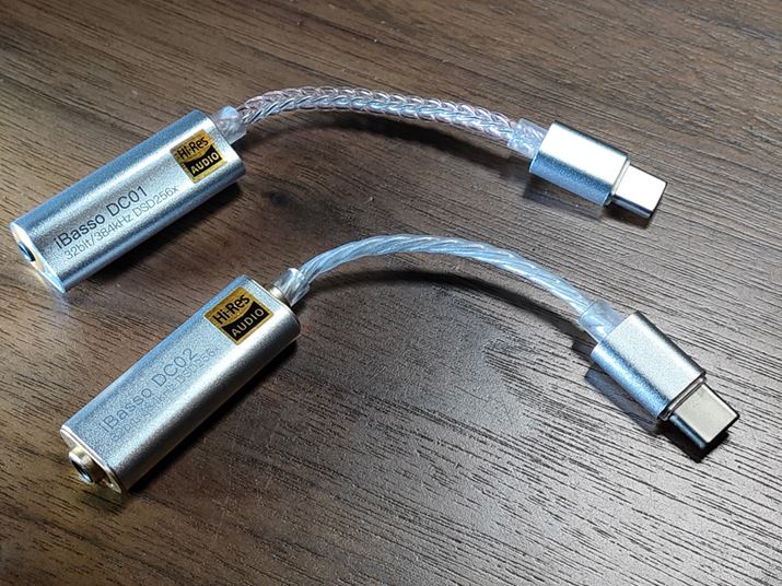 X}[gtHƂ̐ڑ[qUSB Type-CRlN^[