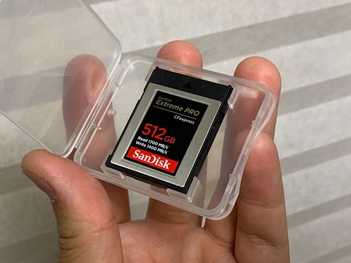 ̎BeɂSanDiskuExtreme PRO 512GBvgp܂