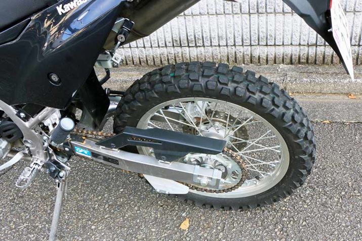 Au[LɂABS𑕔BzC[́AIt[hoCNł͈ʓIȑO21C`A18C`