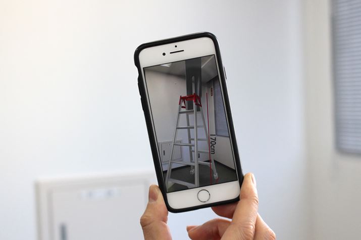 nZKARgƁAꏊɎ̋rƁAɐlԂC[Wfo܂