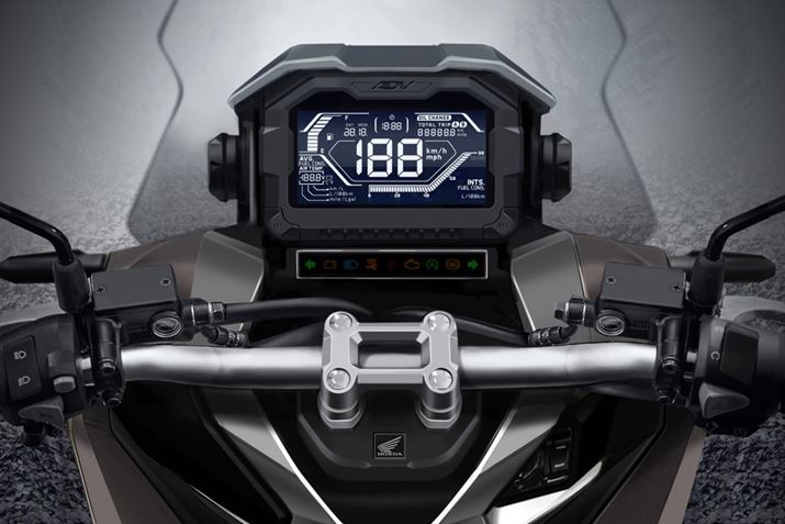 �n���h�������ɑ������ꂽ��^�̉t�����[�^�[�̎����������A�v���~�A������������