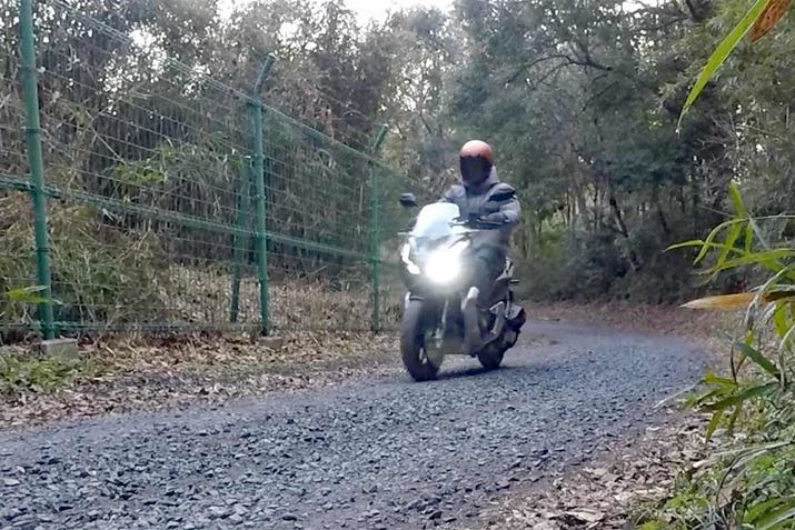 ���Ȃ����s�ł��邾���łȂ��A�y���߂�قǂ̑��肪�ł���̂����ꂵ��