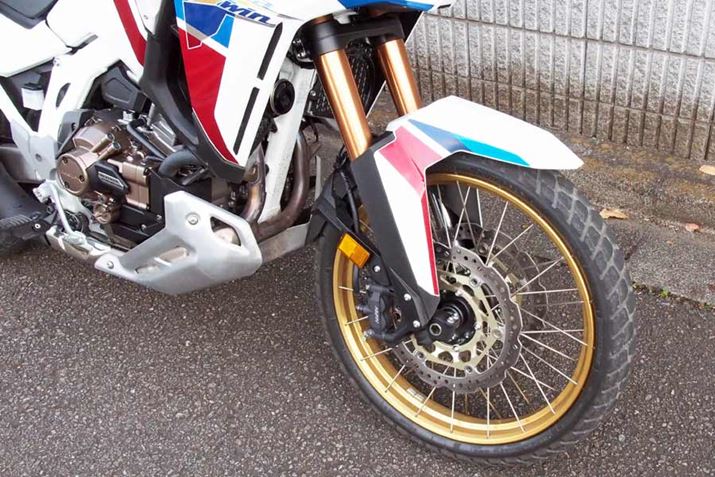 tgzC[̓It[ԂňʓI21C`𑕔