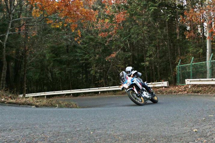 rꂽHʂłԑ̂XĂs͈؂ȂA쐫y