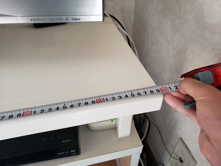 �e���r���b�N�̕��𑪂��120cm�ƃe���r�̕��M���M��