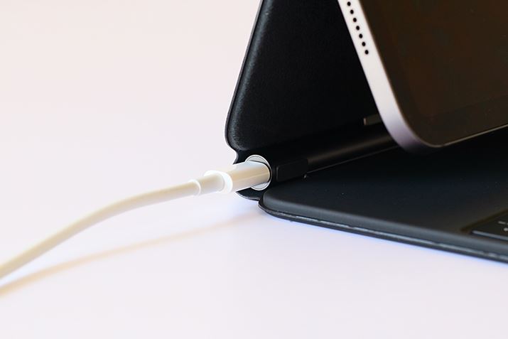 ɓڂpXX[[dΉUSB-C|[g