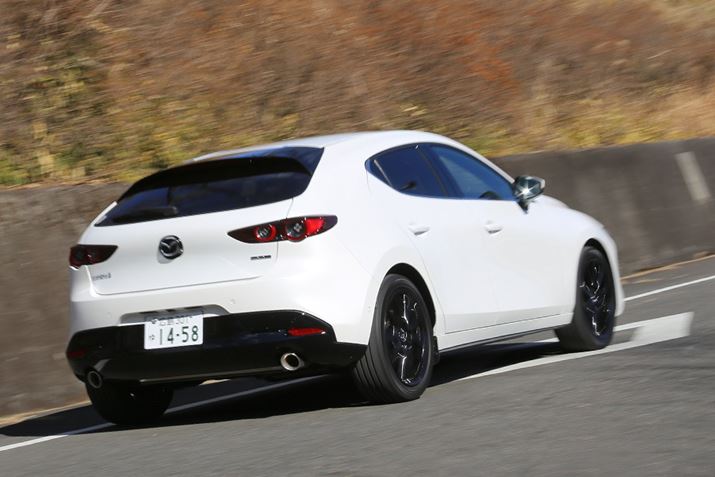 }c_uMAZDA3vSKYACTIV-XGWڎԂ̎C[W