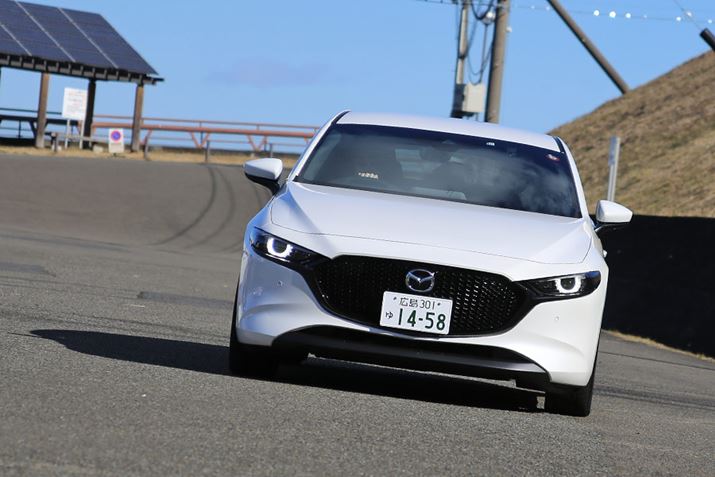 }c_uMAZDA3vSKYACTIV-XGWڎԂ̎C[W