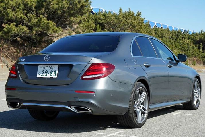 �����Z�f�X�E�x���cE300 �A�o���M�����h�X�|�[�c�@���A�r���[