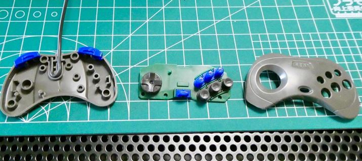 ăRg[pbhłBՕɃ{^zuA{̏㕔Ɖgݍ킹܂