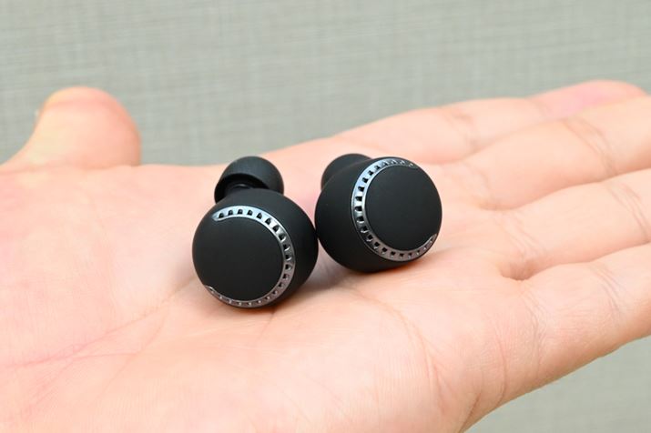 Cz{̂́Aی`̃I[\hbNXȌ`ƂȂĂ