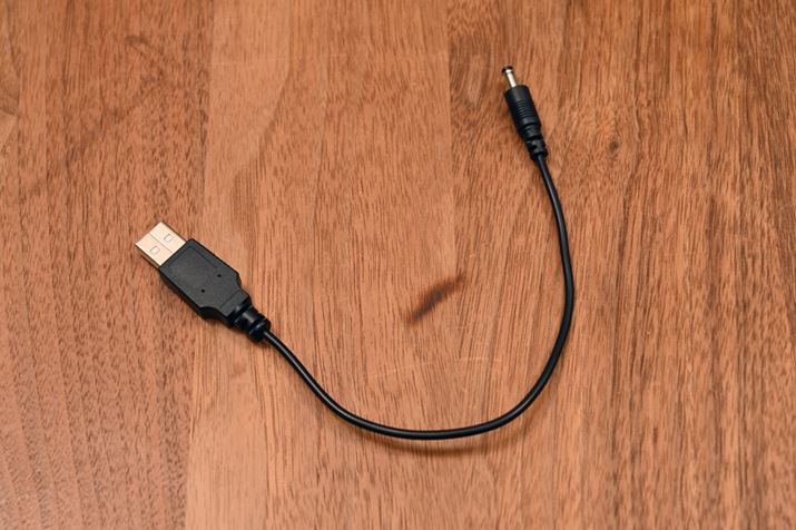 ACA_v^[̂قɂЂƂtĂUSBڑP[u